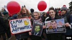 It's different this time. Young protesters in St. Petersburg.