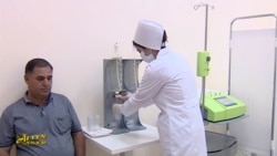 COVID-19: Aşgabatda býujet işgärleri öz hasabyna medisina barlagyndan geçirilýär