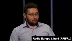 Igor Volnițchi în studioul Radio Europa Liberă