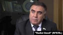 Jurakhon Majidzoda, the head of parliament's security committee, tells RFE/RL that the new measures should help tighten security and prevent crime. "Many criminals usually use 10 to 15 SIM cards for planning and committing crime," he says.