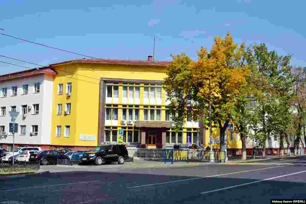 Позже на месте Троицкой церкви на улице Калинина (сейчас Кабанбай-батыра) построили новое здание Института геологических наук, где он находится до сих пор. В 1964 году институту присвоили имя академика Каныша Сатпаева. На наружной стене в 1967 году установили мемориальную доску, посвященную ученому. 