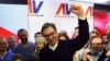 Premierul sârb Alexander Vucic câștigă alegerile prezidențiale din primul tur 