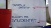 Pankartë nga protestat e studentëve në Tiranë