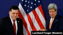 Fayez al-Sarraj i John Kerry u Beču, svibanj 2016.