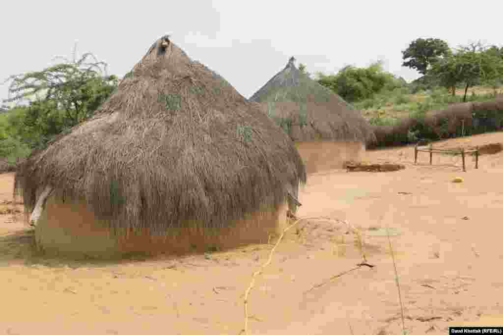 A typical Tharparkar house provides shelter from both high temperatures and heavy rains. A &ldquo;chunra&rdquo; costs between 20,000 and 25,000 rupees ($120 - 150) and can last for up to 10 years.