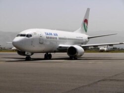 Tajik air компаниясының ұшағы.