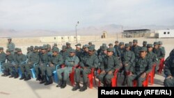 ارزګان کې ۵۵ ملي پولیس له دوو میاشتنیو زده‌کړو څخه وروسته فارغ شول.