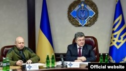 Секретар РНБО Олександр Турчинов і президент України Петро Порошенко, архівне фото 