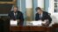 Ministrul de Externe armean, Ararat Mirzoian (stânga), și secretarul de stat american, Antony Blinken, semnează un acord de parteneriat strategic la Washington, 14 ianuarie 2025.