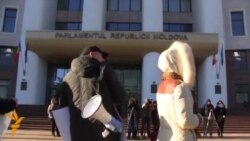 Protest cu schiuri la Chișinău