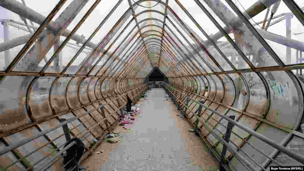 I papastruar dhe me mbeturina, kështu është gjendja brenda mbikalimit në Çagllavicë.