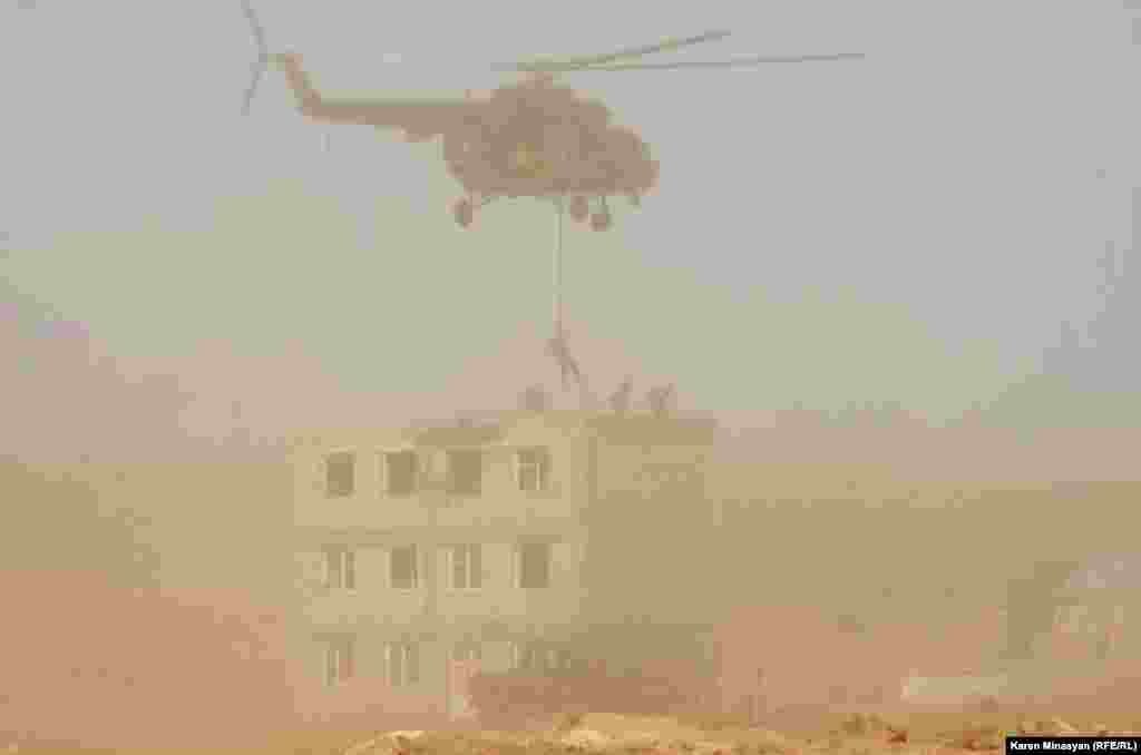 Armenia - Special forces from Russia, Armenia, Belarus, Kazakhstan, Kyrgyzstan and Tajikistan hold joint exercises at the Marshal Baghramian training center near Yerevan, 16Sep2012.