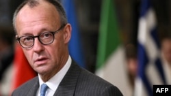 Канцлер Німеччини закликає «швидко просуватися вперед» із членством України як «одного з головних лідерів серед країн-кандидатів» і пропонує «інноваційні рішення» з огляду на те, що повноцінний вступ затягнеться