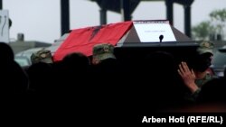 Посмртни останки од локацијата Кижевак во Србија ѝ беа предадени на косовската делегација на граничниот премин Мердаре