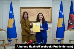 Osmani e ka përfunduar mandatin presidencial më 4 prill dhe po atë ditë, kryetarja e Kuvendit, Albulena Haxhiu është bërë ushtruese e detyrës së presidentit.