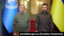Secretarul general al ONU Antonio Guterres și președintele Ucrainei Volodimir Zelenski, Kiev, 28 aprilie 2022.