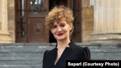 ბაია პატარაიას გამოკითხვა დაახლოებით საათ-ნახევარს გაგრძელდა.