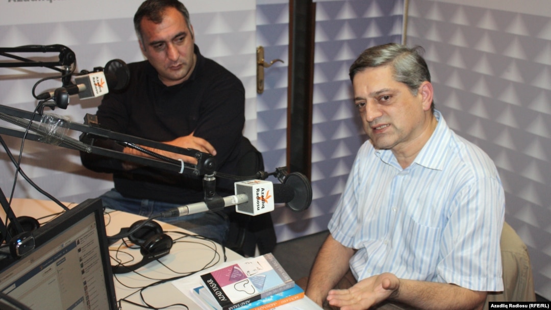 soldan sağa: Şərif Ağayar və Azad Yaşar