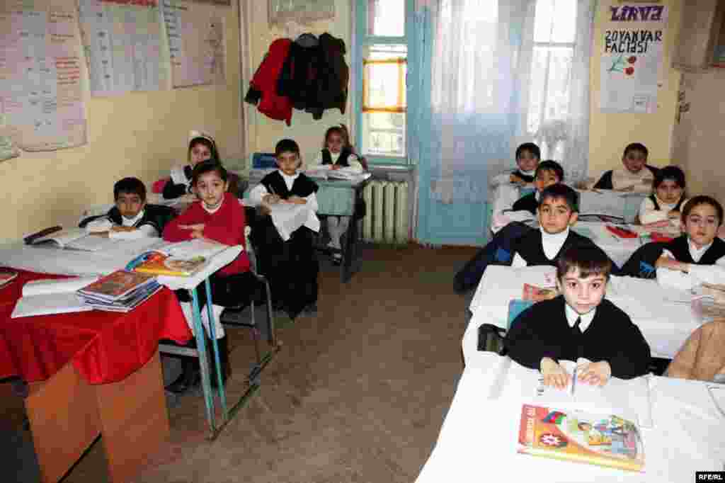 Qaçqın məktəb #10