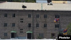 Armenia - A police building in Yerevan's Erebuni district seized by anti-government gunmen, 22Jul2016.