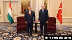 Унгарскиот премиер Виктор Орбан и турскиот претседател Реџеп Таип Ердоган