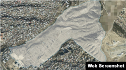 არსენალის მთა და ის 77 ჰა მიწა, სადაც სავარაუდოდ, უნდა აშენდეს "სამთავრობო ქალაქი".