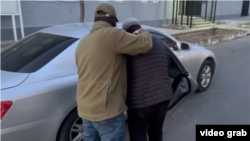 Лаҳзаи боздошти шаҳрванди Тоҷикистон дар Абхозистон