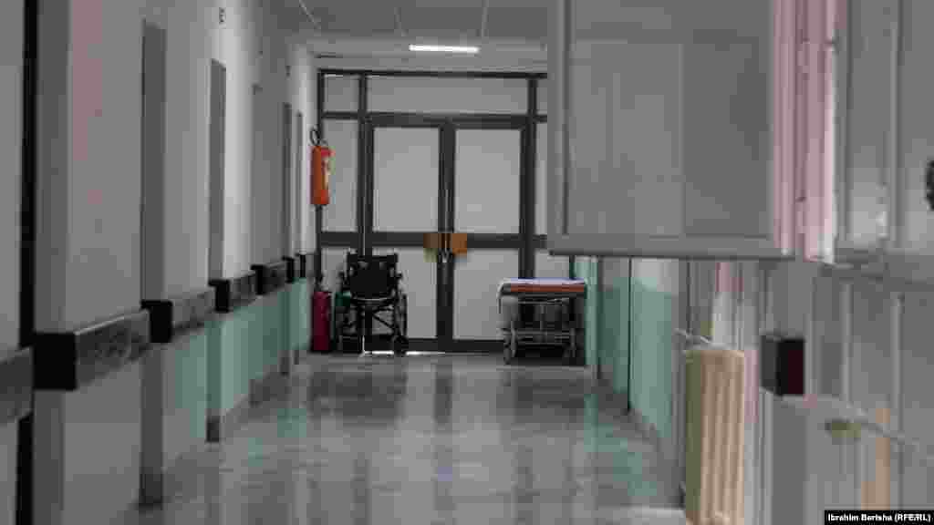 Një repart i parenovuar në Klinikën e Gjinekologjisë.