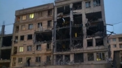 ساختمانی آسیب‌دیده در حملات هوایی بامداد دوشنبه، سوم فروردین به تهران