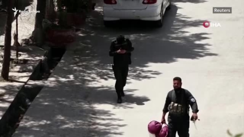 Talibanët hyjnë në Kabul teksa evakuohen diplomatët e huaj