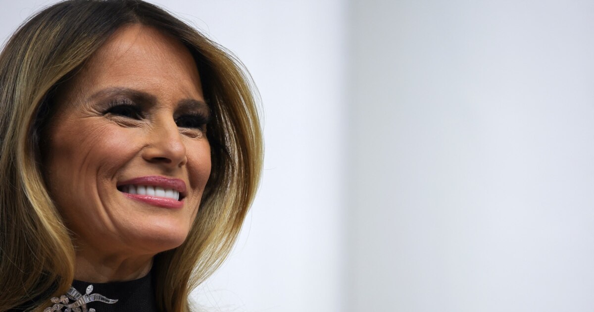 მელანია ტრამპმა ვლადიმირ პუტინს წერილი გაუგზავნა გატაცებული ბავშვების შესახებ