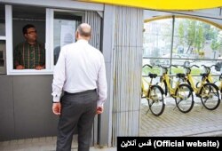 نمونه‌ای از ایستگاه‌های دوچرخه اجاره‌ای در مشهد (مخصوص مردان)