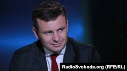 Міністр фінансів Сергій Марченко уточнив, що нині є автозаправні станції, які платять податок на прибуток, а є ті, які цього роблять