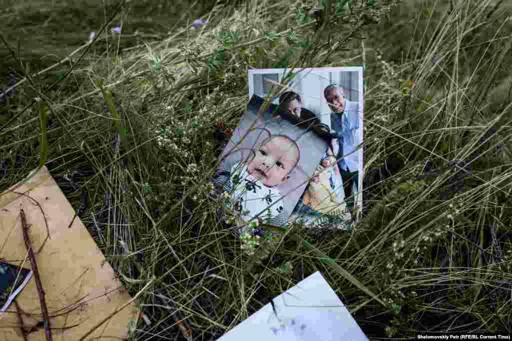 Pictures found among the victims&#39; belongings