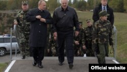 Коля Лукашенко (справа), Александр Лукашенко, Владимир Путин