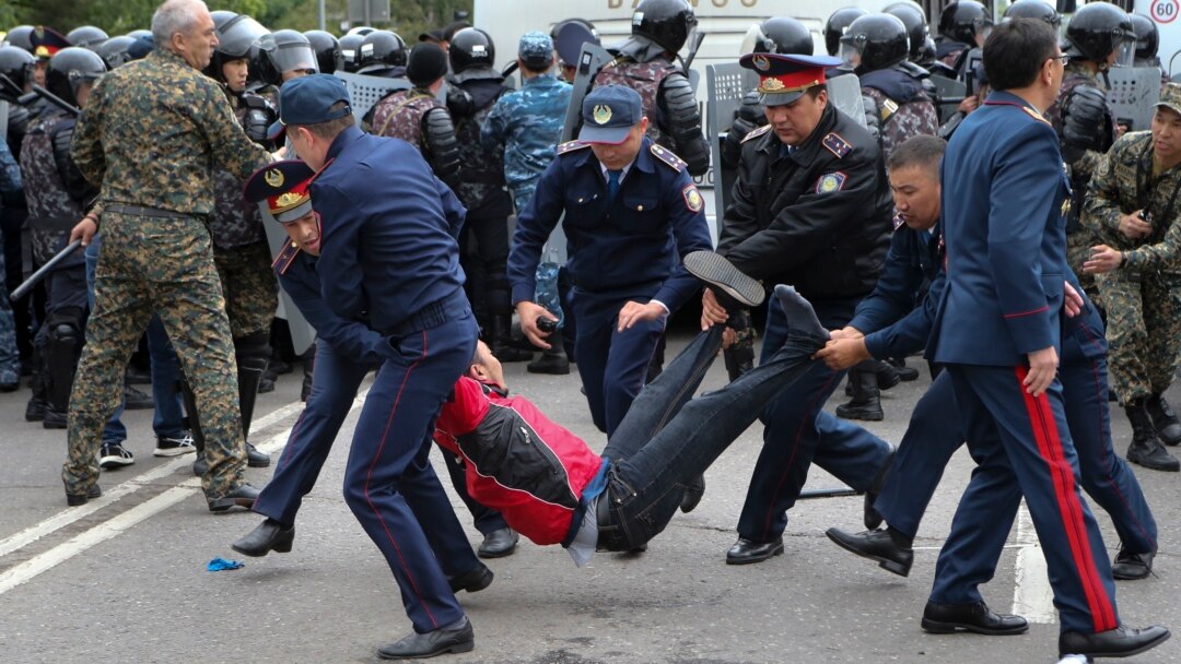 Лесбиянки тығыз