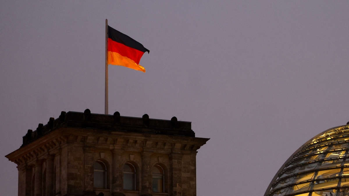 The Ministry of Foreign Affairs of Germany announced the departure of a group of German diplomats from Russia