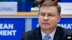 Comisarul european pentru economie, Valdis Dombrovskis.