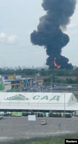 Пожар в петролен склад във Воронеж