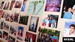 Фотостенд о радоте азербайджанской диаспоры в Казани, 18 июня 2008