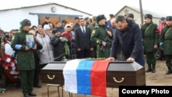 Похороны убитого на учебном полигоне многодетного мобилизованного Ивана Полянского
