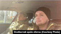 «Кіт» з побратимом під час служби в «Азові»