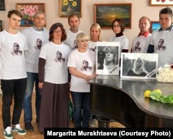 Коллеги и друзья Ирины Славиной