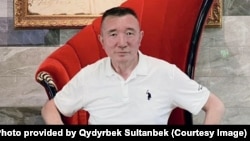 Шыңжаңда тұратын қазақ ақыны Білісбек Әбдіразақ. Отбасы архивіндегі фото