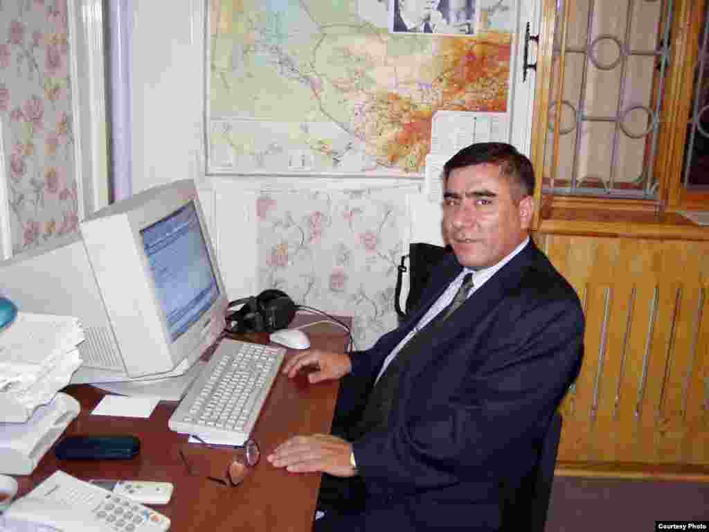 Тошкент бюросида узоқ йиллар ишлаган Озодликнинг етакчи мухбирларидан бири Зикрилла Ишонч.