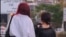چهار سال پس از جان باختن مهسا امینی؛ زنان ایران حجاب اجباری را به چالش می‌کشند