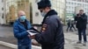 Омск: активистов задержали на пикете против назначения главы минздрава