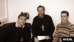 Доцент Центра сравнительного изучения религии Российского государственного гуманитарного университета Борис Зиновьевич Фаликов, Яков Кротов и религиовед Максим Борисович Демченко