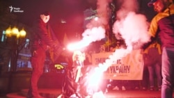 У центрі Києва спалили опудало Леніна (відео)