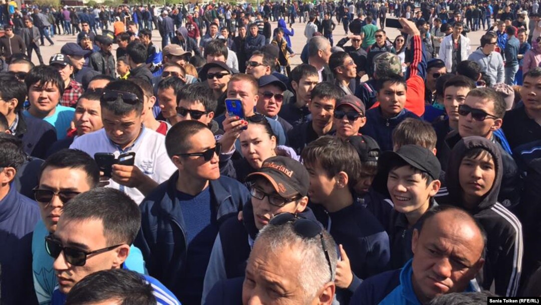 Kazakhs rally against the sale of land to foreigners in Atyrau on April 24.